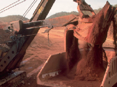 贵州首批铝土矿成功抵达国电投山西铝业